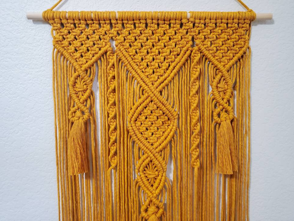 18 inch Macrame wall hangings. 18 color choices. Made to order.